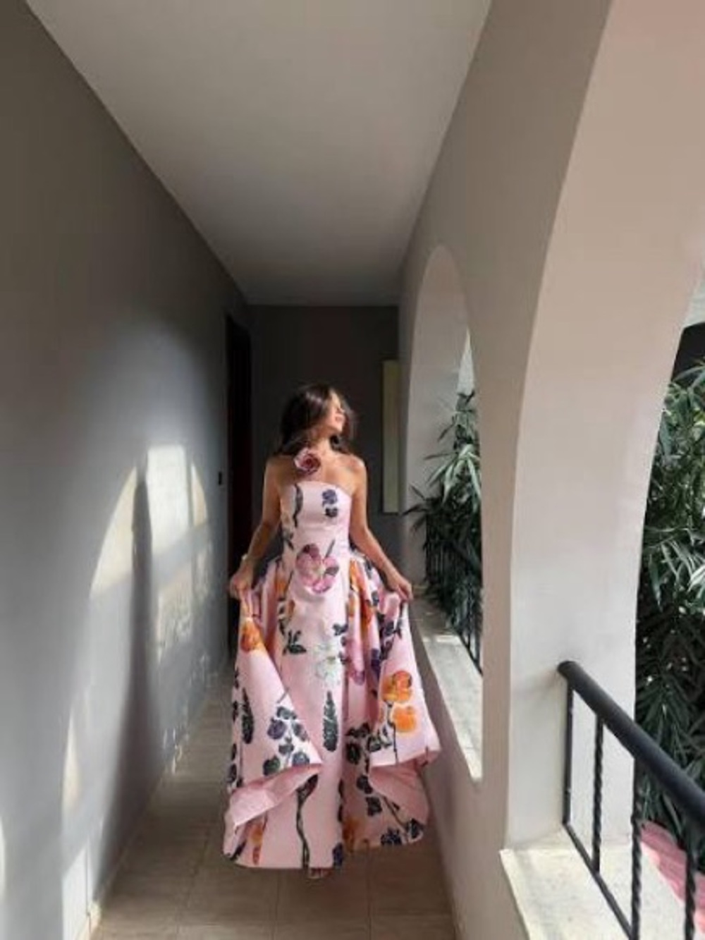 Leo Lin Violet Bustier Maxi Dress in Wildbloom AU8/US4 - Picture 3 of 11